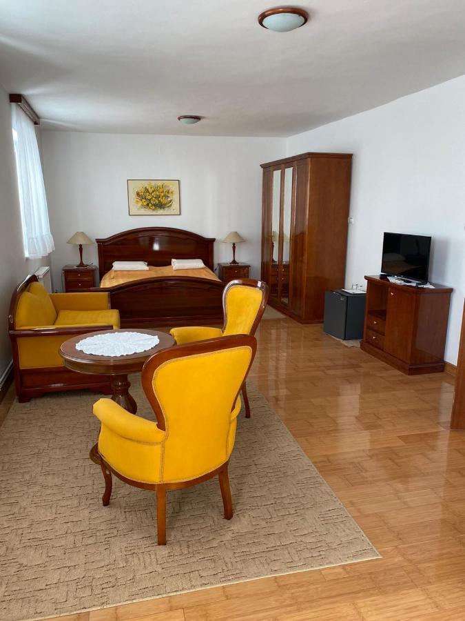 Vila Punta Sibuljina Екстер'єр фото